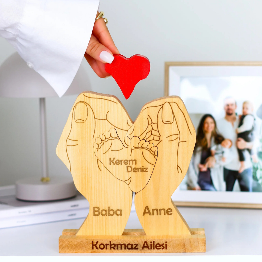 Avuç İçi Kişiye Özel Ahşap Aile Puzzle'ı 2 Çocuklu