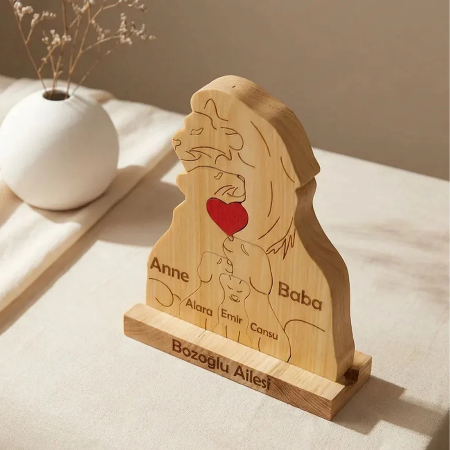 Aslan Figürlü Kişiye Özel Ahşap Aile Puzzle'ı 3 Çocuklu